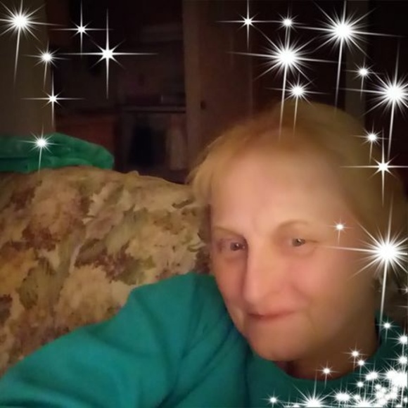 Meet your Posher, Patti - Picture 1 of 1